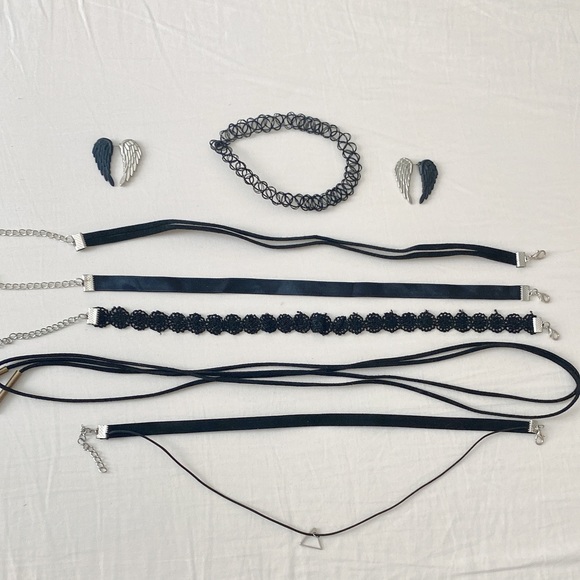Chokers (6 counts) Black - Picture 2 of 6